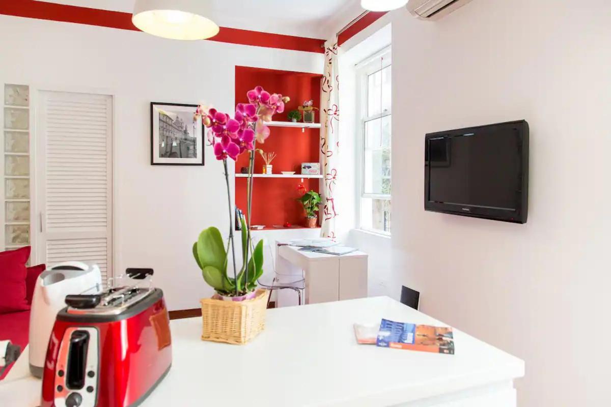 Perla - Cozy Apartment In Piazza Navona Rome Exterior photo