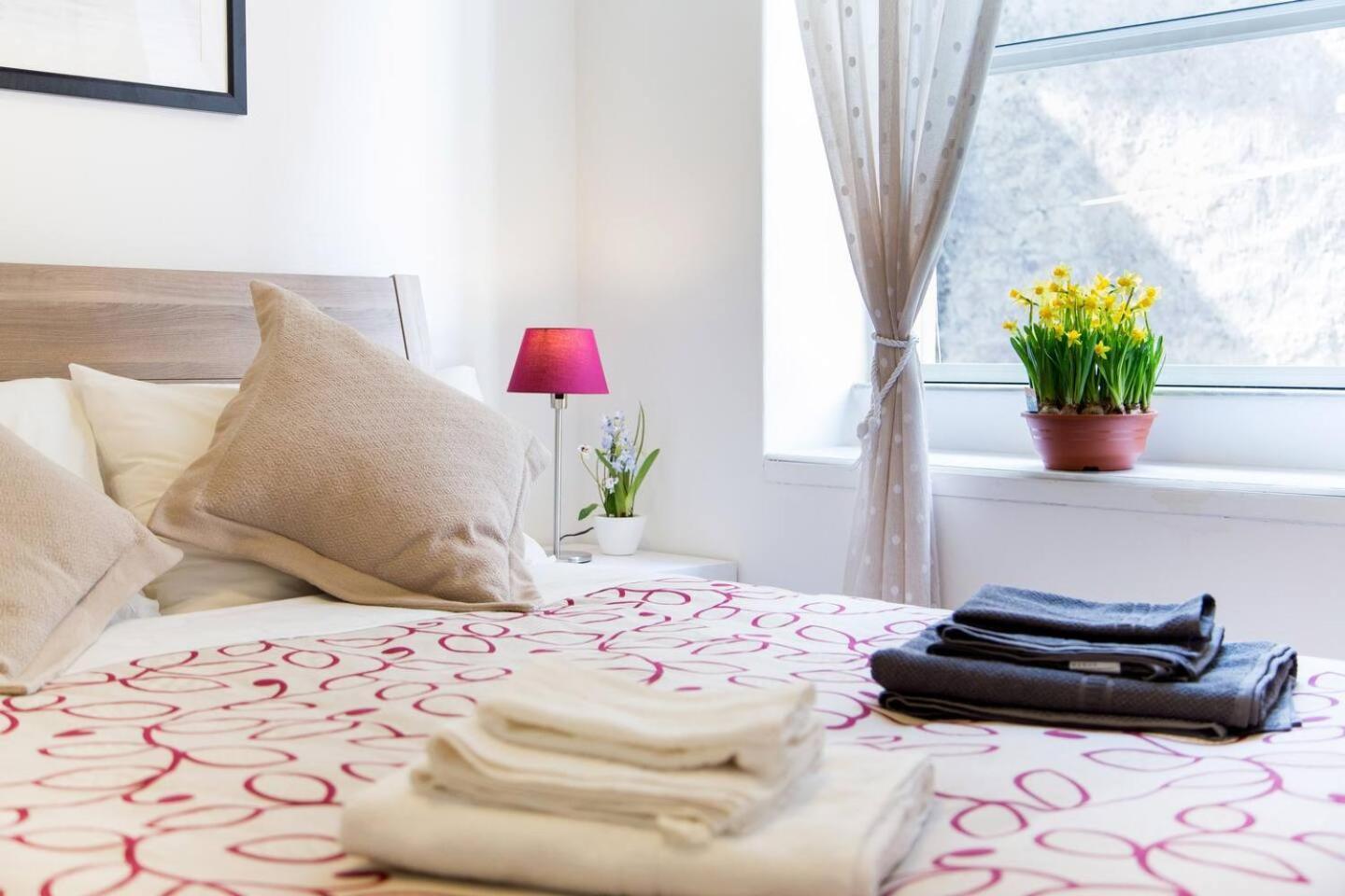 Perla - Cozy Apartment In Piazza Navona Rome Exterior photo